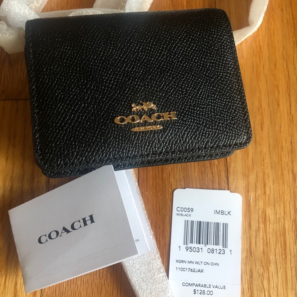 Coach Wallet on Chain